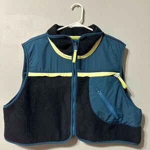 Free People Movement Hit the Slopes Cropped Fleece Vest Size: XL
